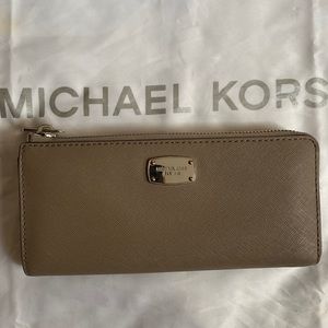 Michael Kors wallet
